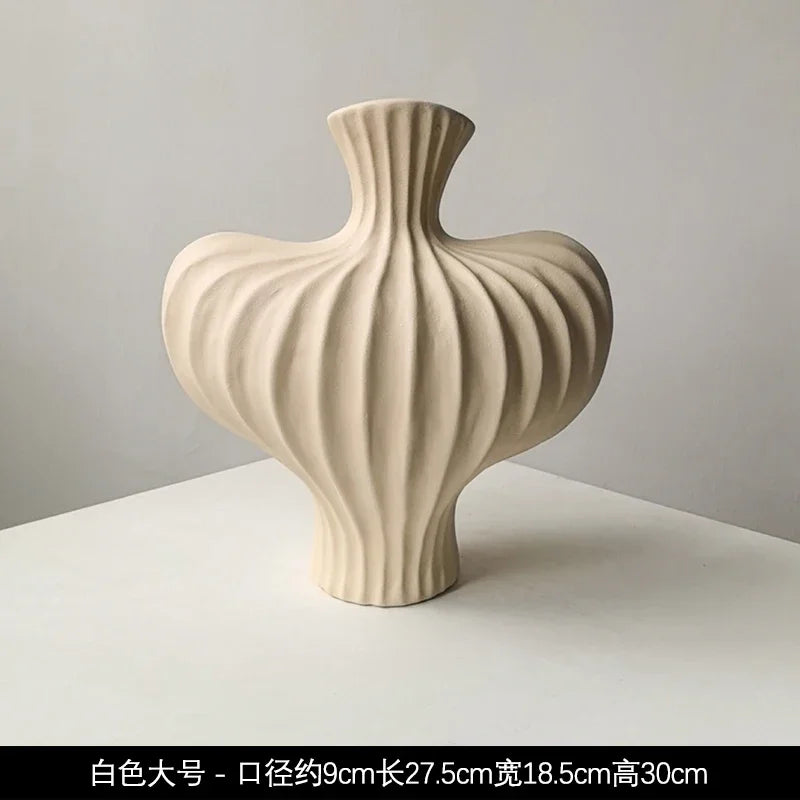 Vase en céramique wabi-sabi, fait main