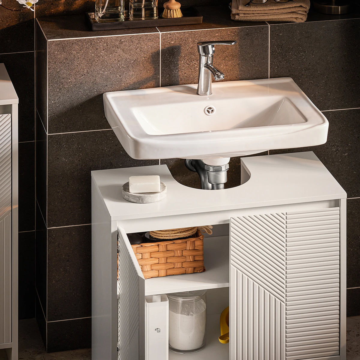 Meuble sous-vasque blanc, étagères réglables