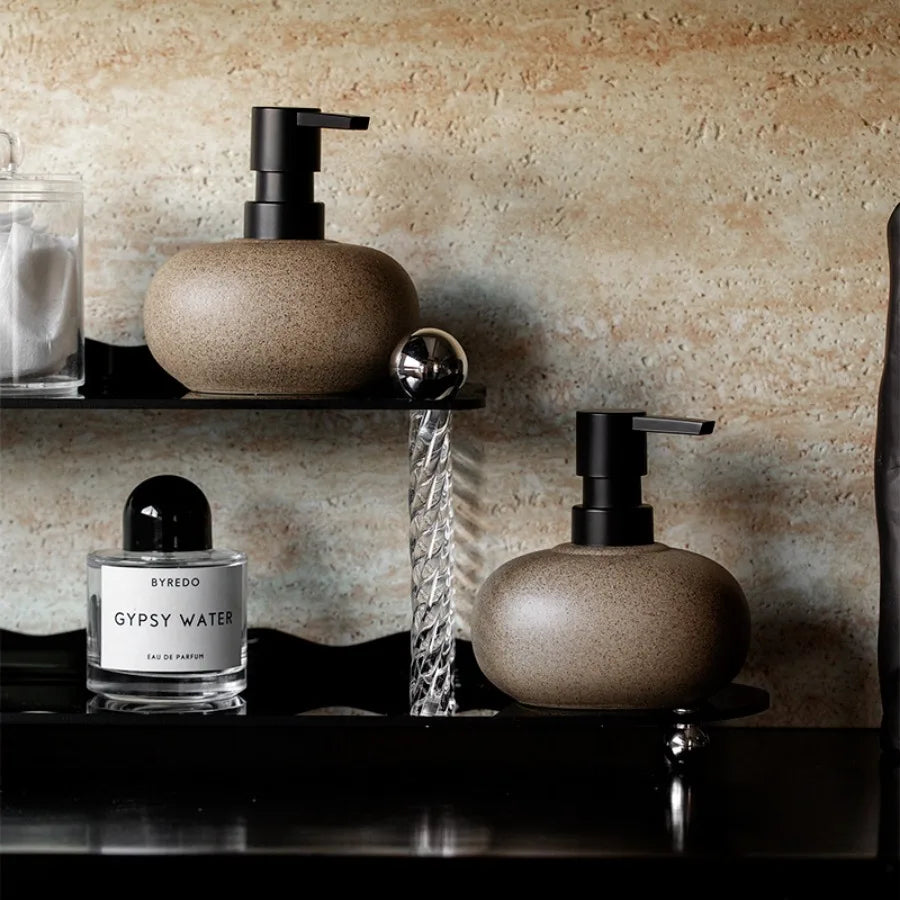 Distributeur de savon en céramique, style nordique