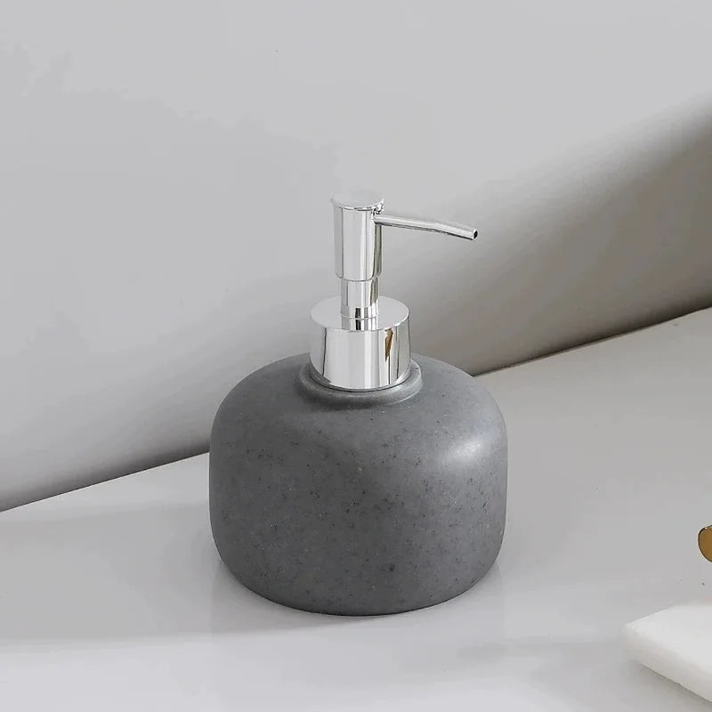 Set de vasque : distributeur, porte-brosses et plateau