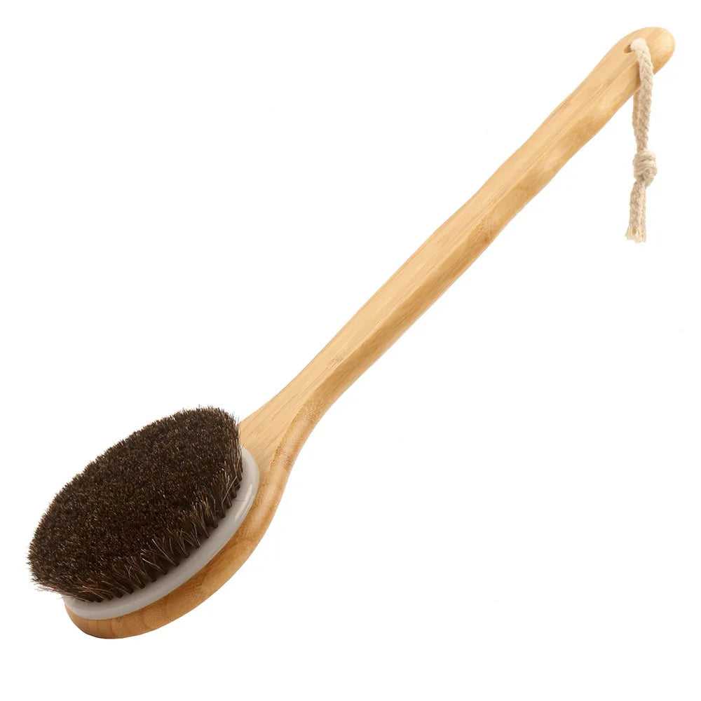 Brosse de bain en bois à long manche