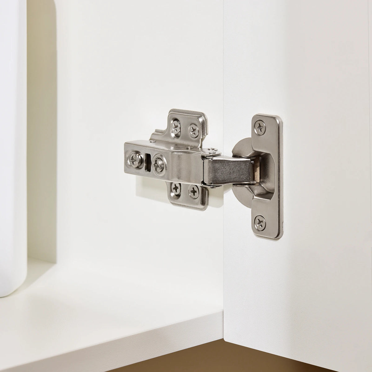 Meuble sous-vasque suspendu étroit